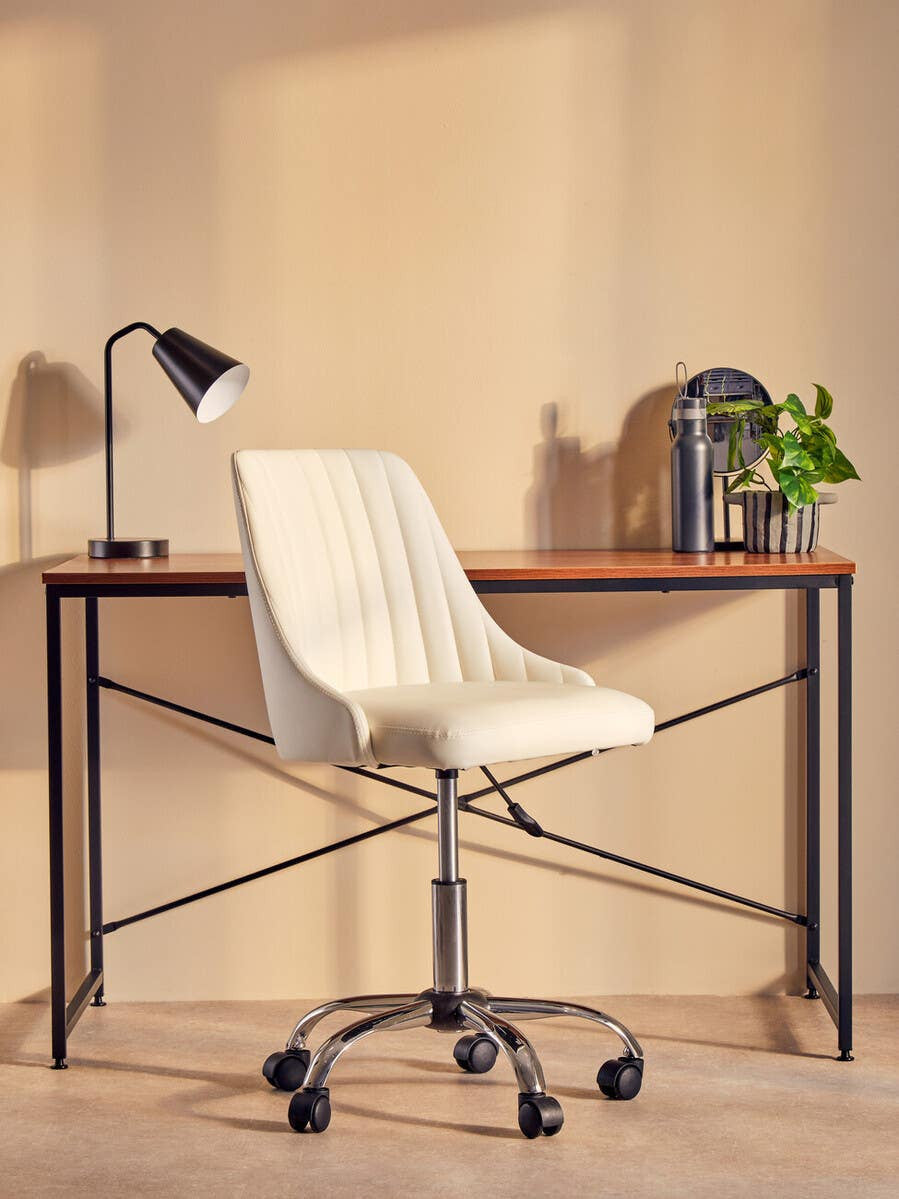 Off-White Leather Effect Office Chair – Minimal Workspace Seating with High Back Suppor