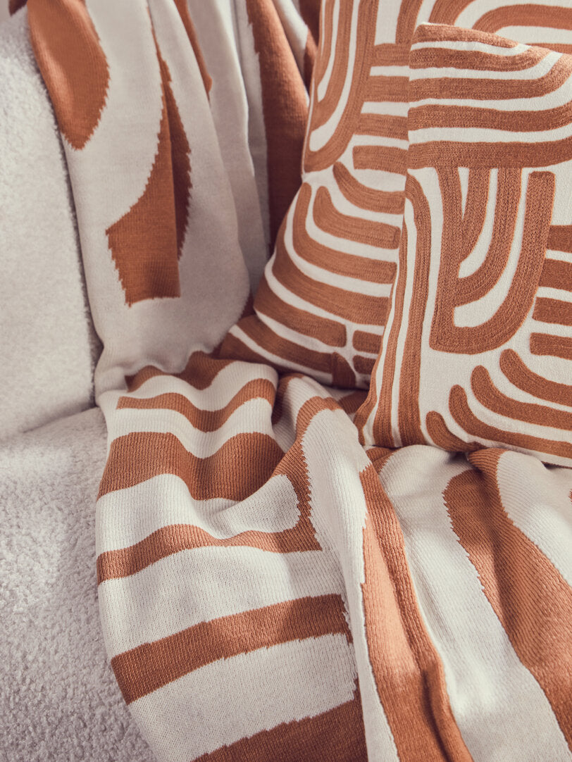 Bosie Ozella Rust And White Cushion