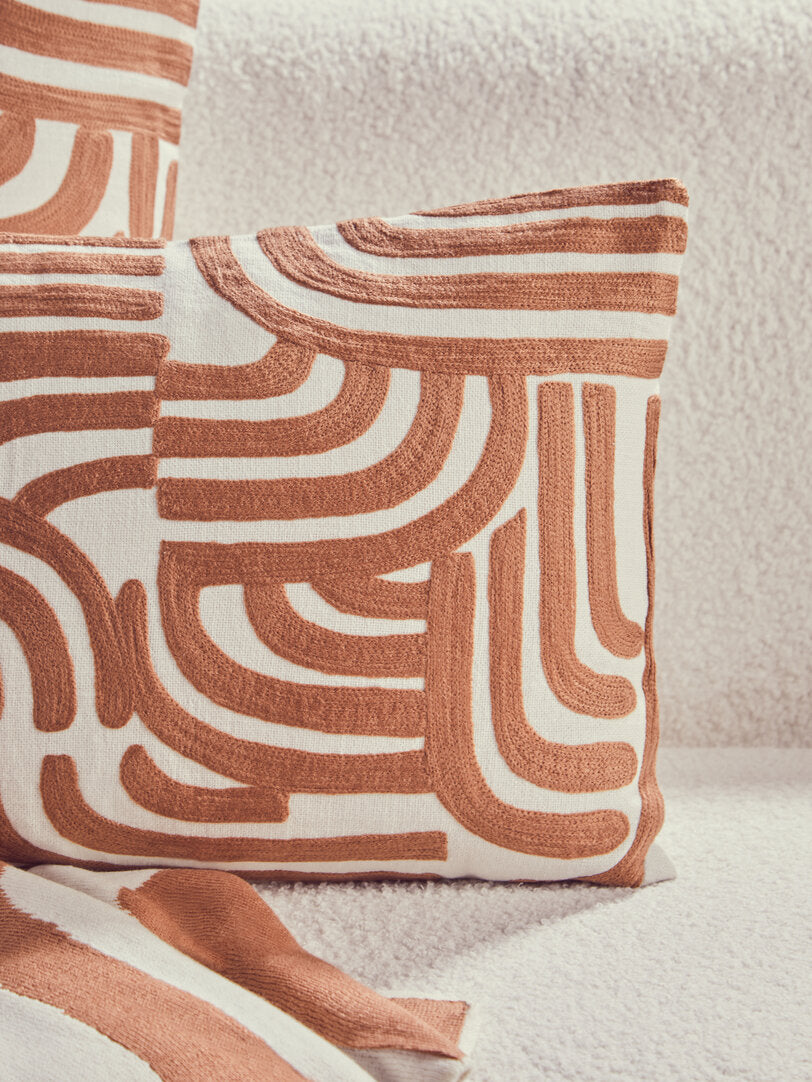 Bosie Ozella Rust And White Cushion
