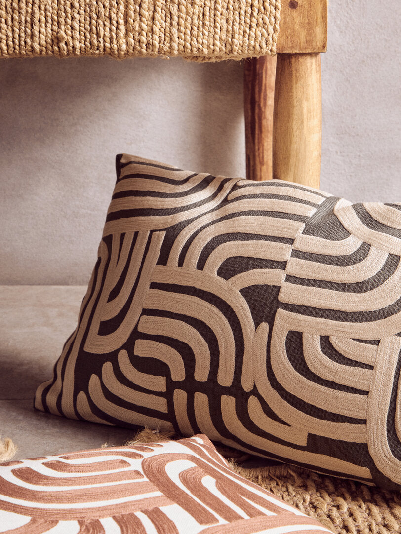 Bosie Ozella Rust And White Cushion