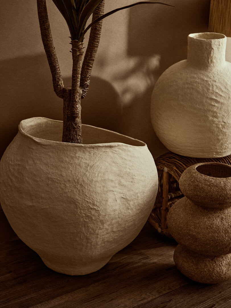 Sanai Cotton Mache And Coco Shell Bubble Vase